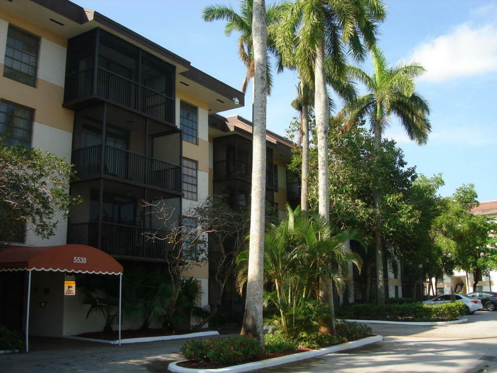 Property Photo:  5530 NW 44th Street 310C  FL 33319 