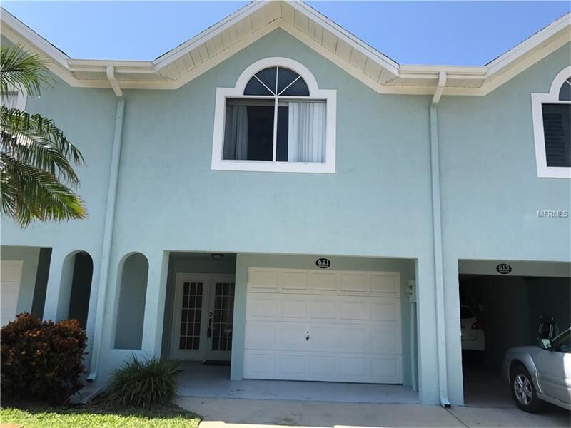 Property Photo: 621 Garland Circle FL 33785