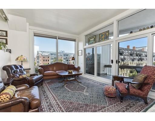 Property Photo:  63 Atlantic Avenue 5C  MA 02110 