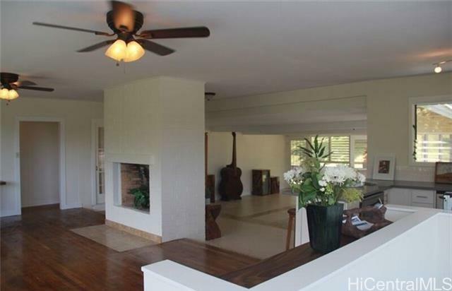 Property Photo:  3005 Kalawao Street  HI 96822 