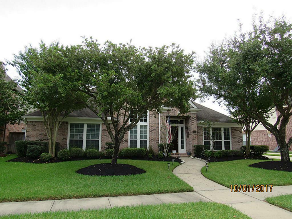 Property Photo: 2005 Waters Edge Court TX 77584