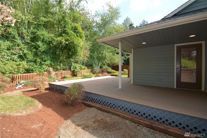 Property Photo:  7807 73rd Place NE  WA 98270 