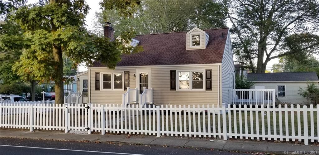 Property Photo: 848 Buckingham Avenue CT 06460