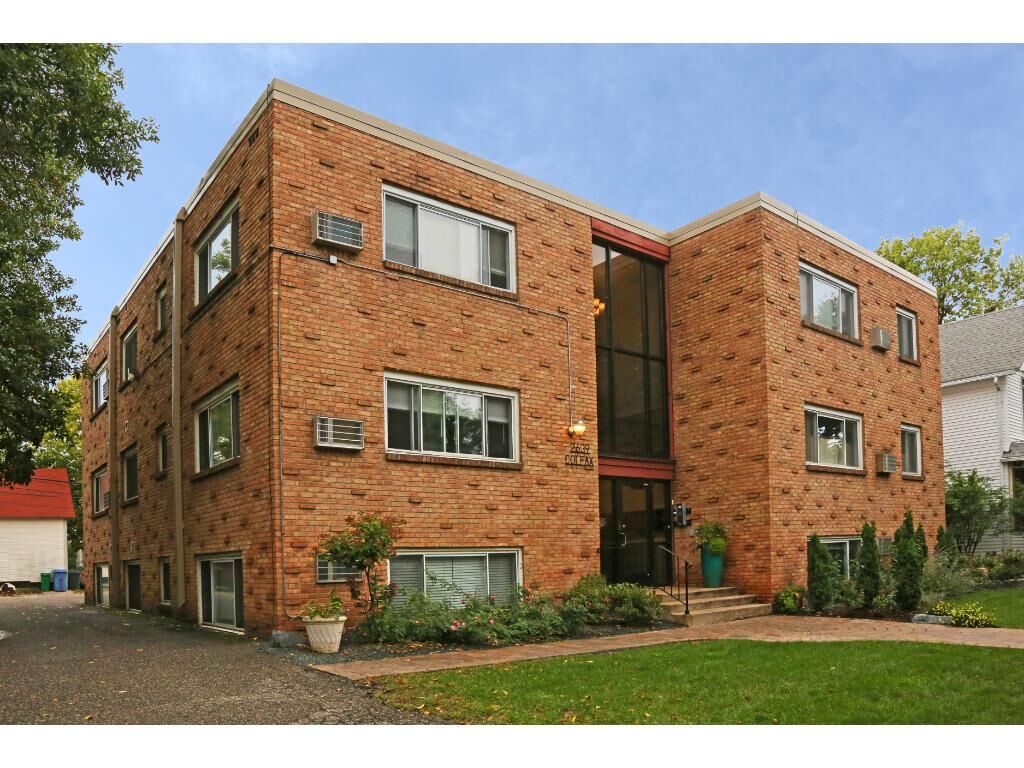 Property Photo: 2639 Colfax Avenue S 205 MN 55408