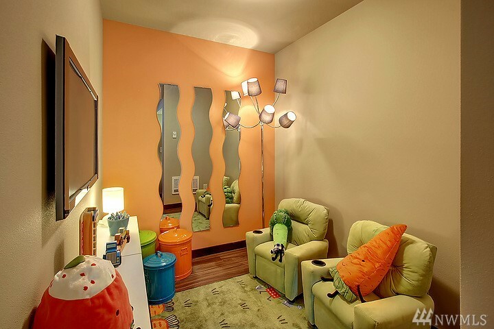 Property Photo: 1811 178th St SW 29 WA 98037