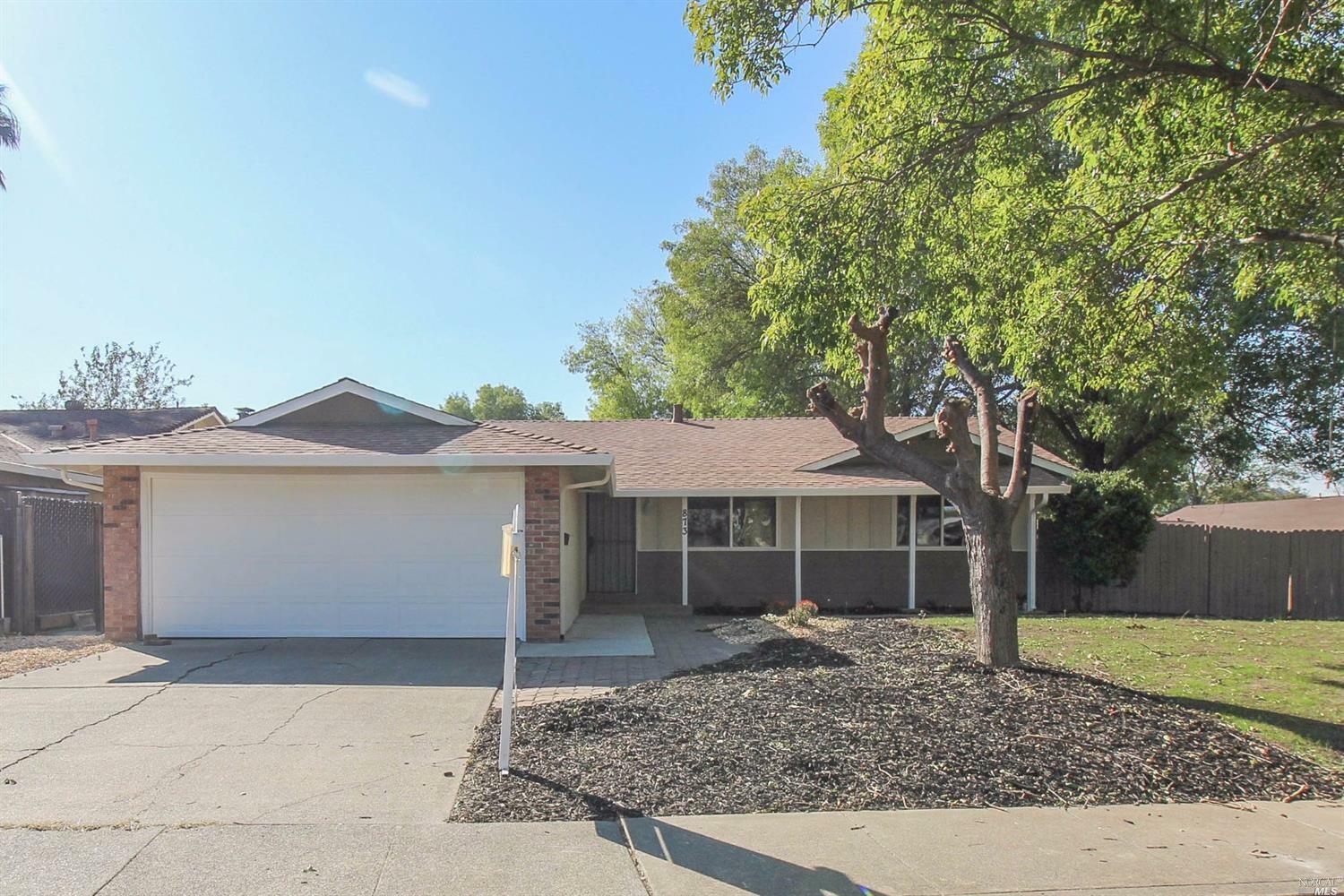 Property Photo:  873 Studding Sail Street  CA 95687 