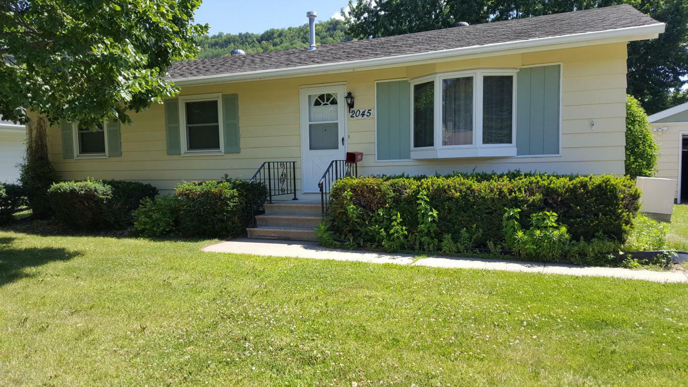 Property Photo:  2045 31st St  WI 54601 