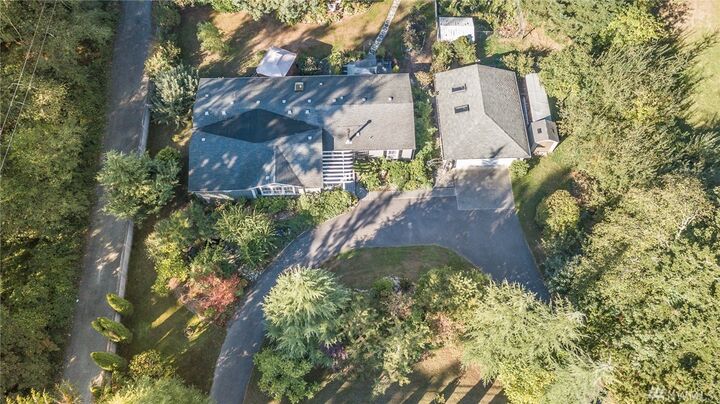 16025 Vashon Hwy SW  Vashon WA 98070 photo