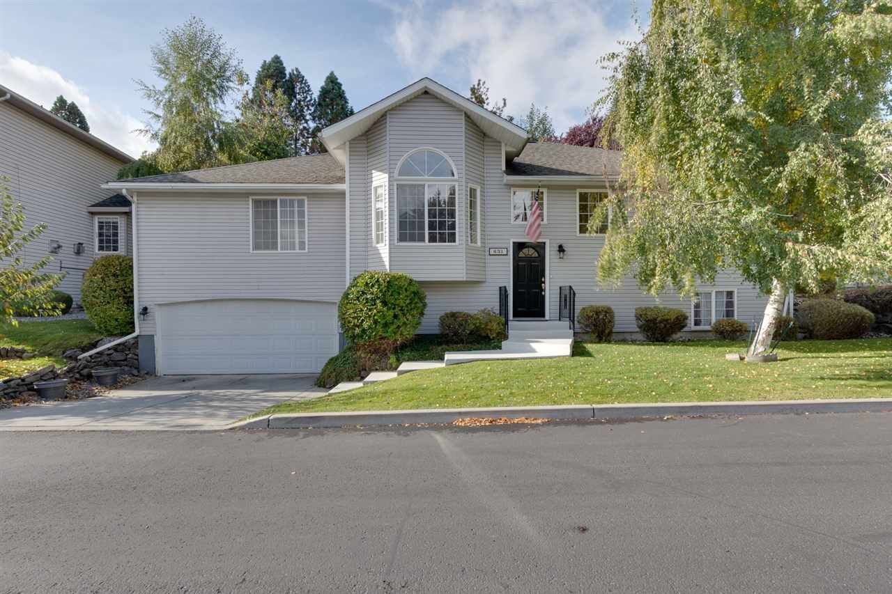 Property Photo:  631 W Persimmon Ln  WA 99224 