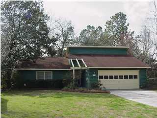 Property Photo:  1129 Yorktown Court  SC 29464 