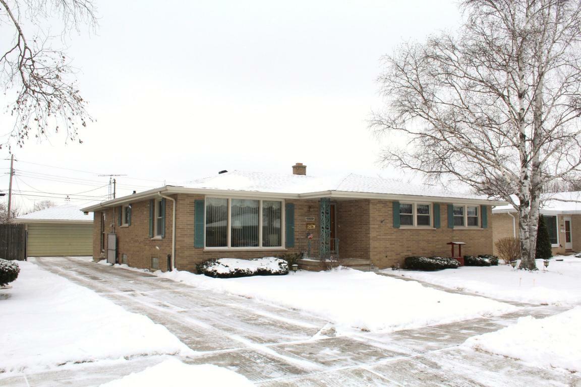 Property Photo:  2130 24th Ave  WI 53140-1736 