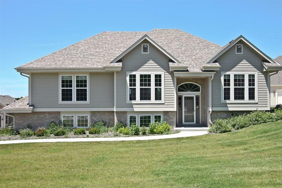 Property Photo: W271n2445 Orchard Ln WI 53072-4490