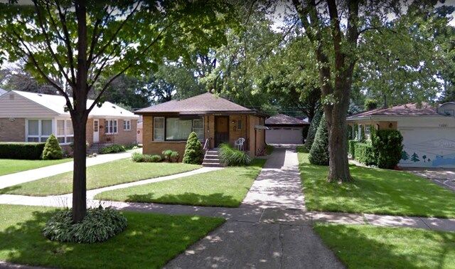 Property Photo:  622 Sylviawood Avenue  IL 60068