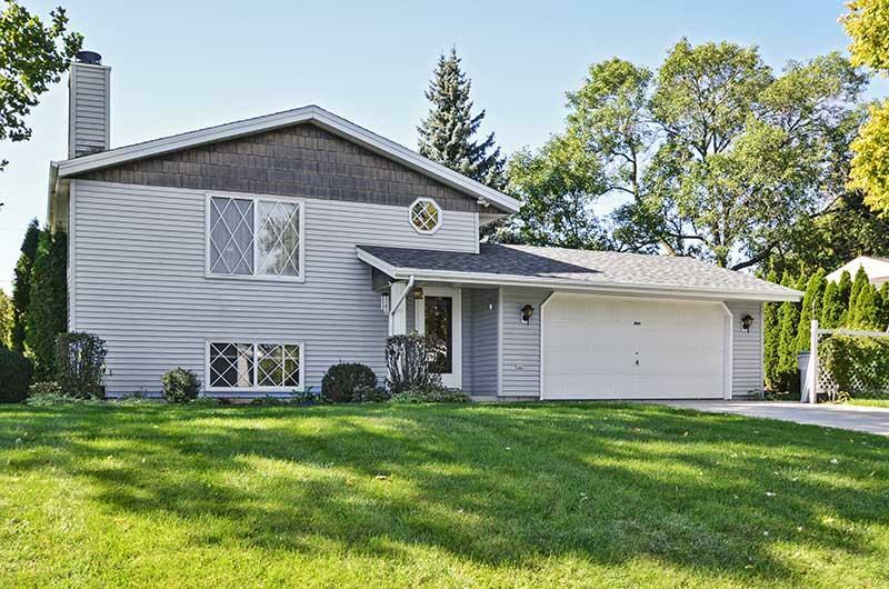 Property Photo:  9505 W Marcelle Ave  WI 53224 