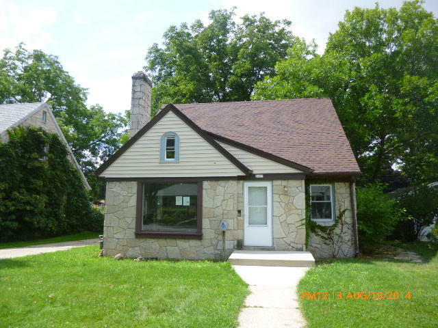 Property Photo:  2427 S 80th St  WI 53219 