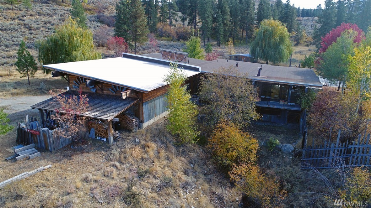 Property Photo: 130 Twisp Winthrop Eastside Rd WA 98856
