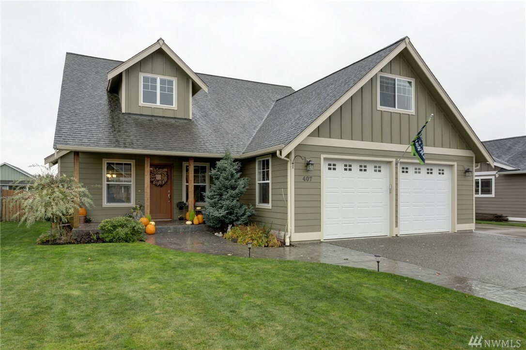 Property Photo:  407 Westview Pl  WA 98276 