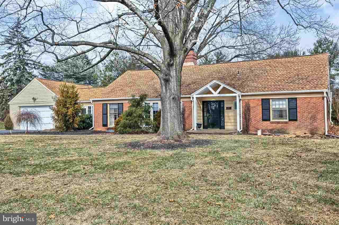 Property Photo: 4318 Crestview Road PA 17112
