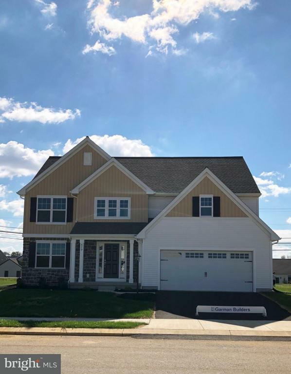Property Photo: 679 Fieldstone Drive 91 PA 17003