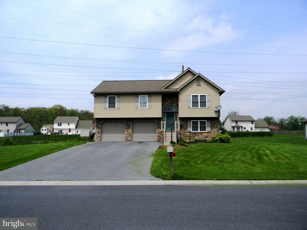 Property Photo:  1149 Harvest Drive  PA 17046 