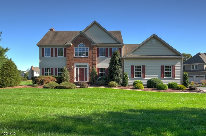 Property Photo:  1 Bristol Ct  NJ 08801 