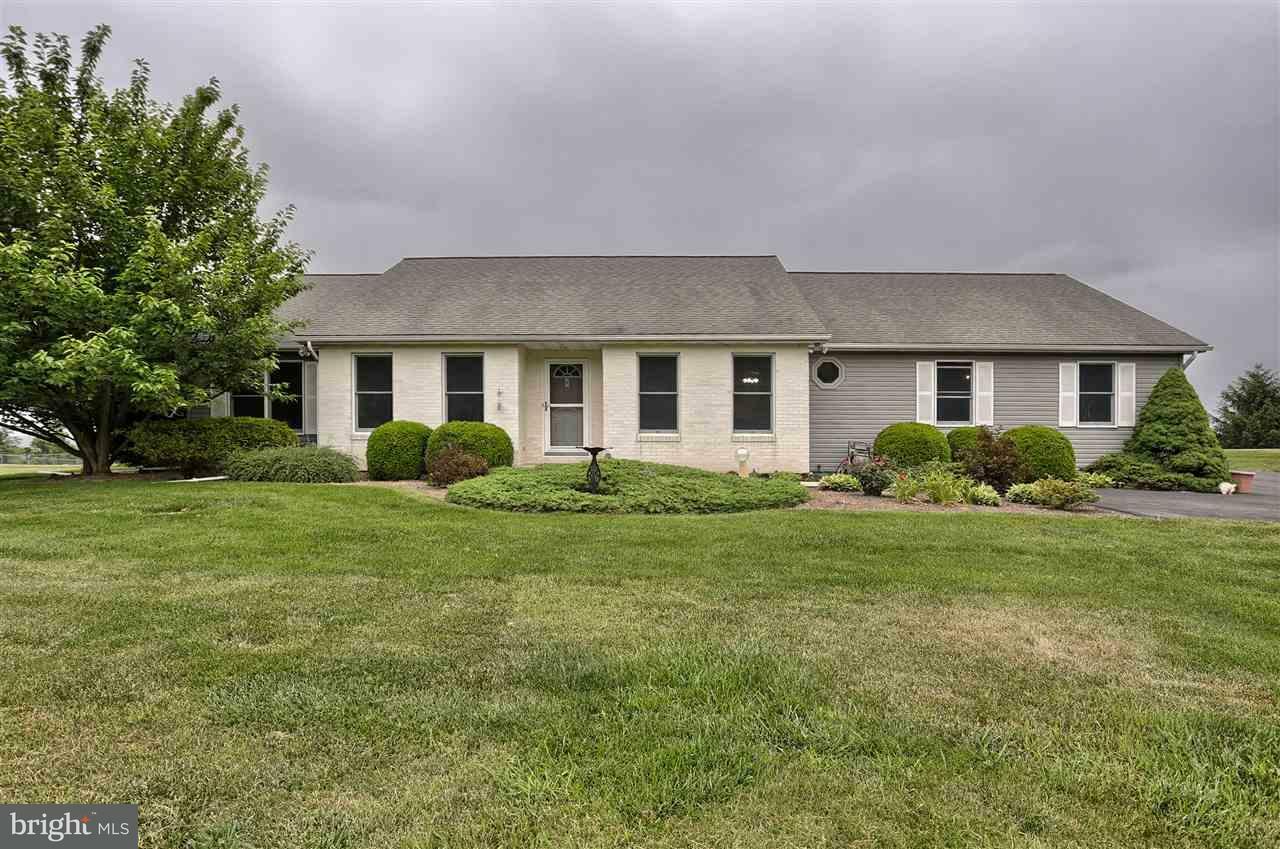 Property Photo:  335 Thorley Road  PA 17070 