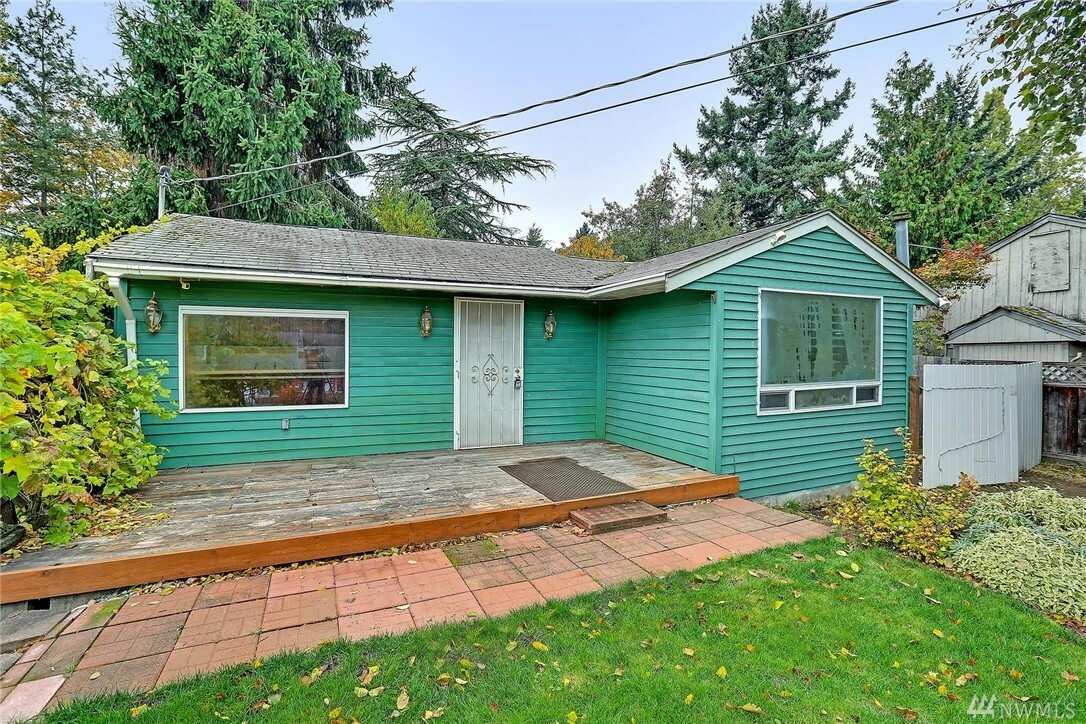 Property Photo:  12841 4th Ave S  WA 98168 