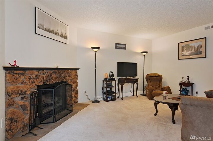 Property Photo: 14136 74th Place NE C WA 98034