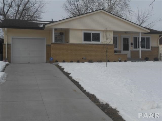 Property Photo:  5325 N Arrow  IL 61614 