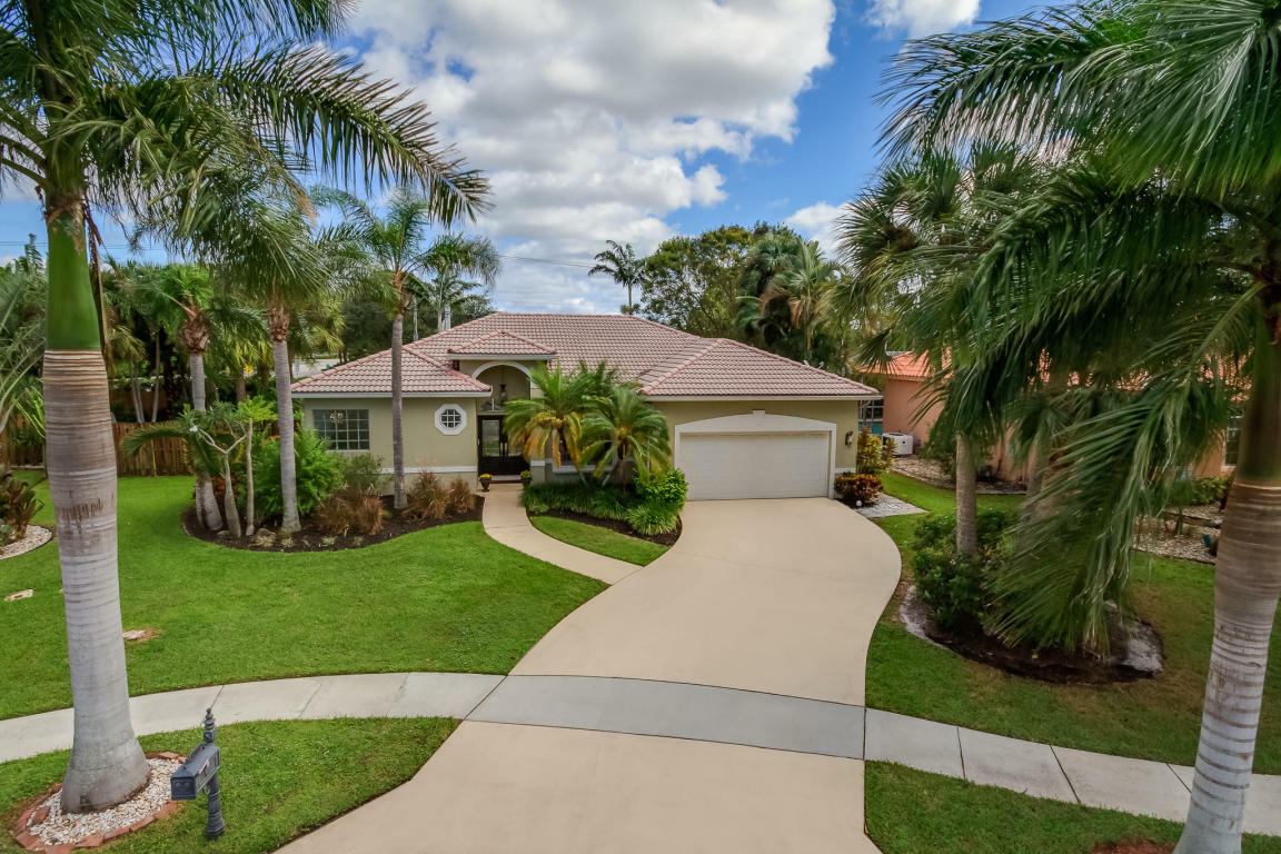 Property Photo:  1365 E Barwick Ranch Circle  FL 33445 