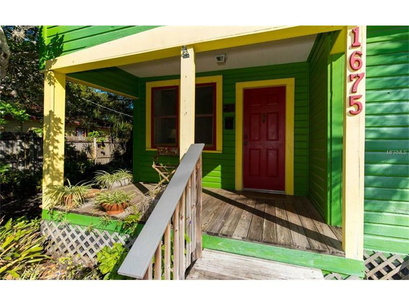 Property Photo:  1675 Oak Street  FL 34236 