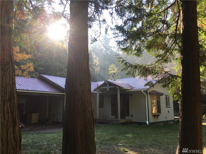 Property Photo: 494 Decatur Head Dr WA 98221