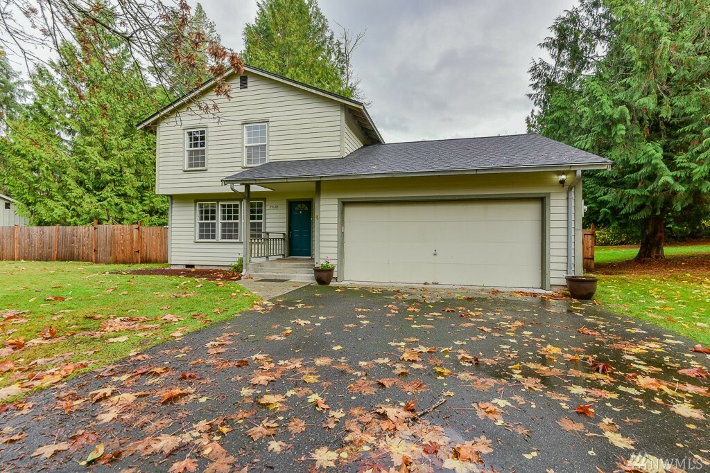 Property Photo:  29688 Beach Dr NE  WA 98370 