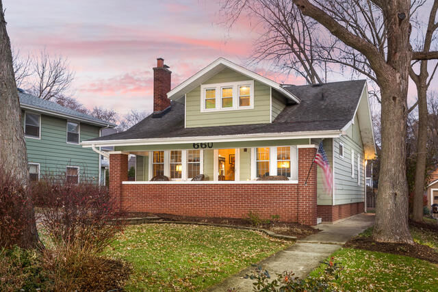 Property Photo:  660 Eagle Street  IL 60563 