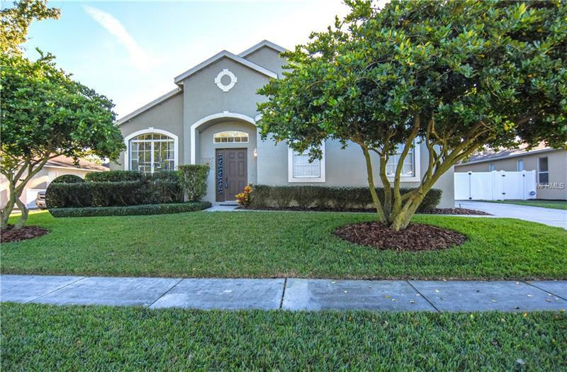 Property Photo:  561 Breezy Oak Way  FL 32712 