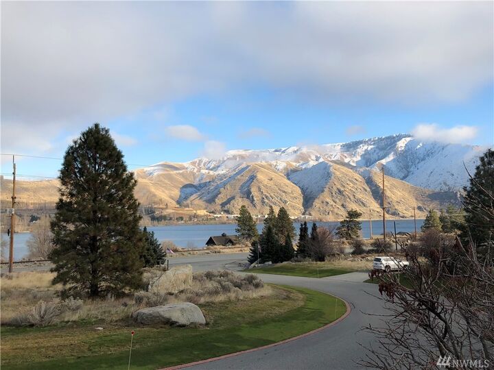 Property Photo:  15302 Lakeview St  WA 98822 