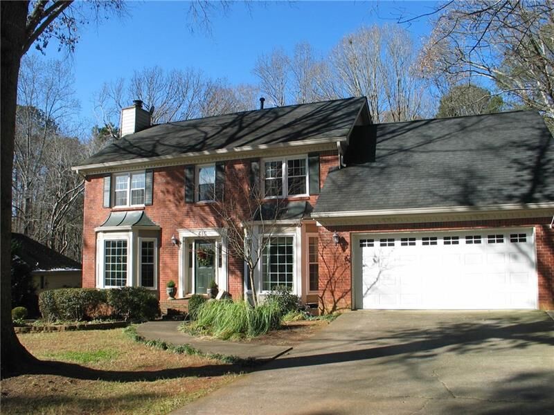 Property Photo:  615 Ridgemont Drive   30076 