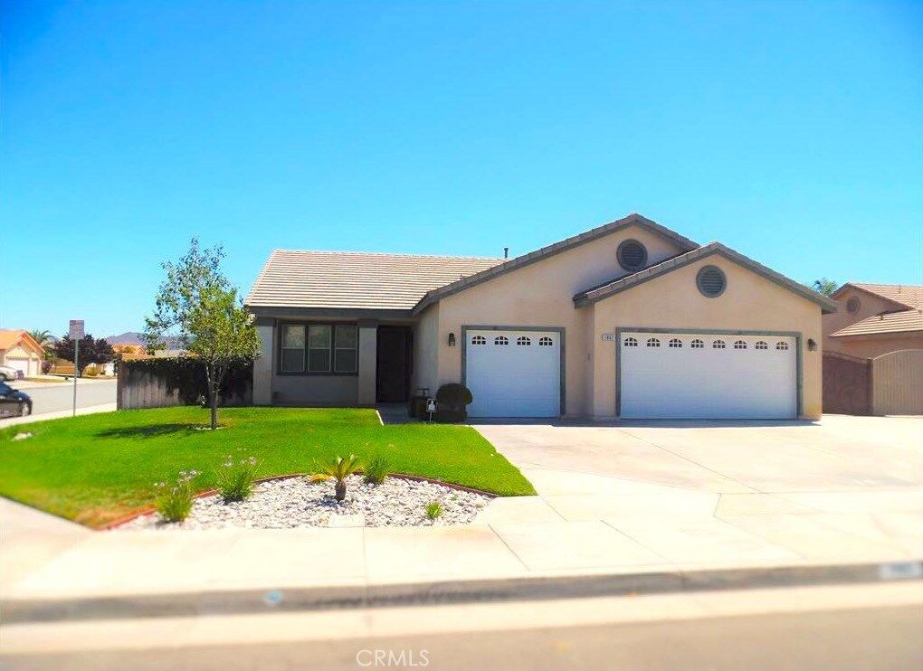 Property Photo: 1862 Washington Avenue CA 92583