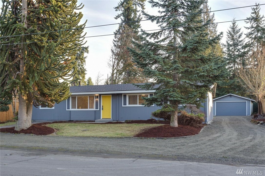 Property Photo:  4722 78th St E  WA 98443 