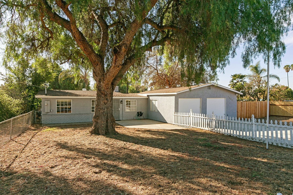 Property Photo:  1523 Monte Mar Rd  CA 92084 