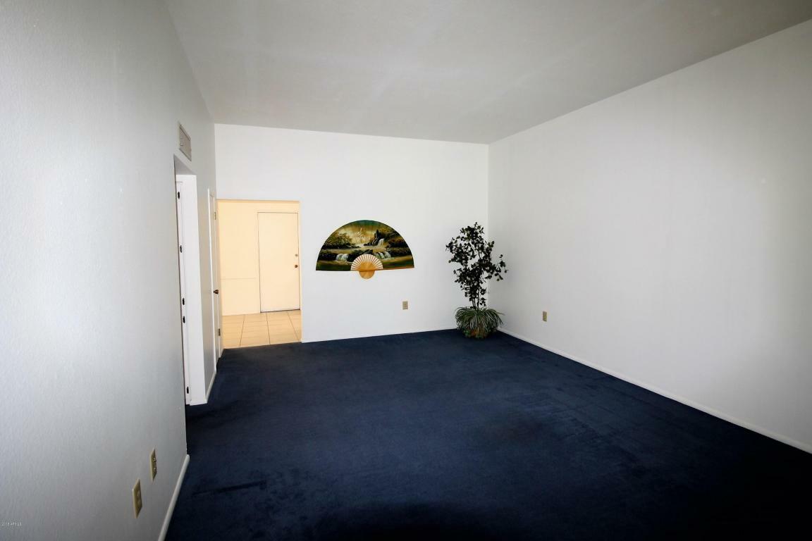 Property Photo: 10050 W Royal Oak Road AZ 85351