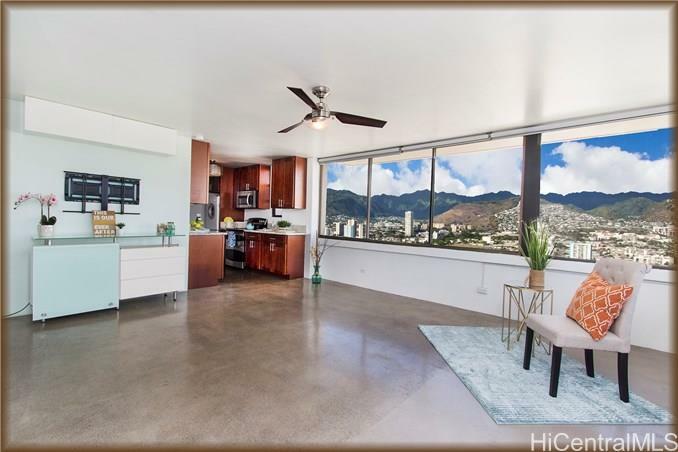 Property Photo:  2410 Cleghorn Street 3102  HI 96815 