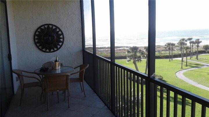 Property Photo:  1925 Gulf Of Mexico Drive G8-401  FL 34228 