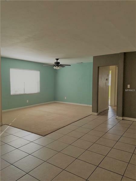 Property Photo:  5226 Queen Street N  FL 33714 