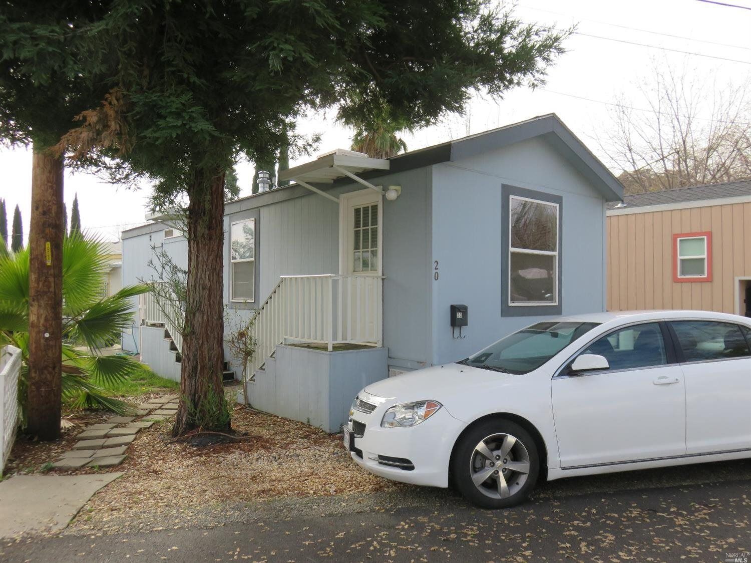 Property Photo: 700 Shady Glen Road 20 CA 95688