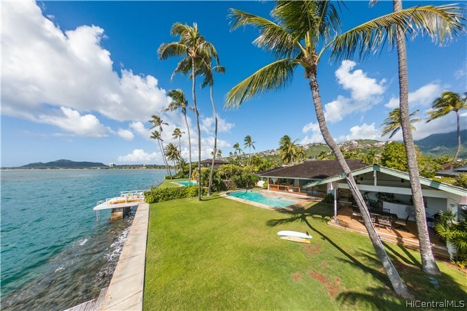 Property Photo: 202 Wailupe Circle HI 96821