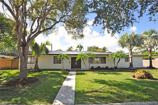 Property Photo: 15100 SW 87th Ave FL 33176