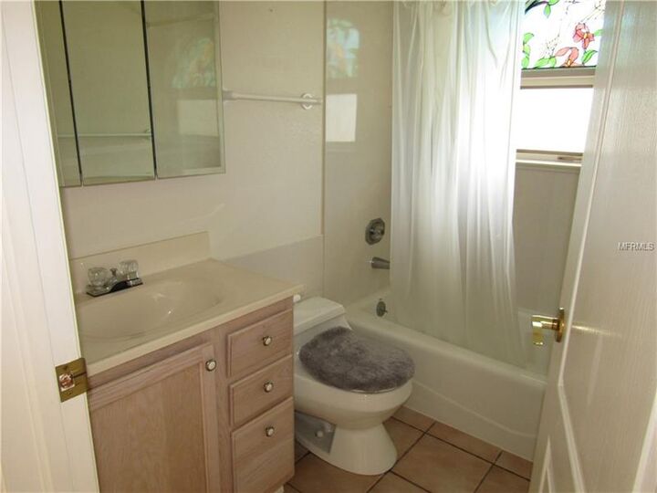Property Photo:  220 Coral Street  FL 34285 