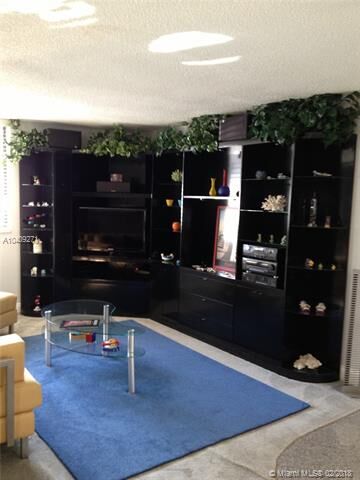 Property Photo:  2715 Tigertail Av 107  FL 33133 