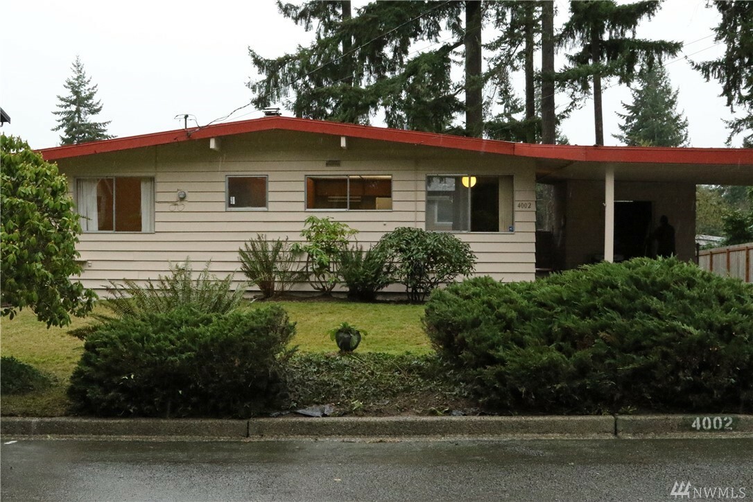 Property Photo:  4002 152nd Ave SE  WA 98006 